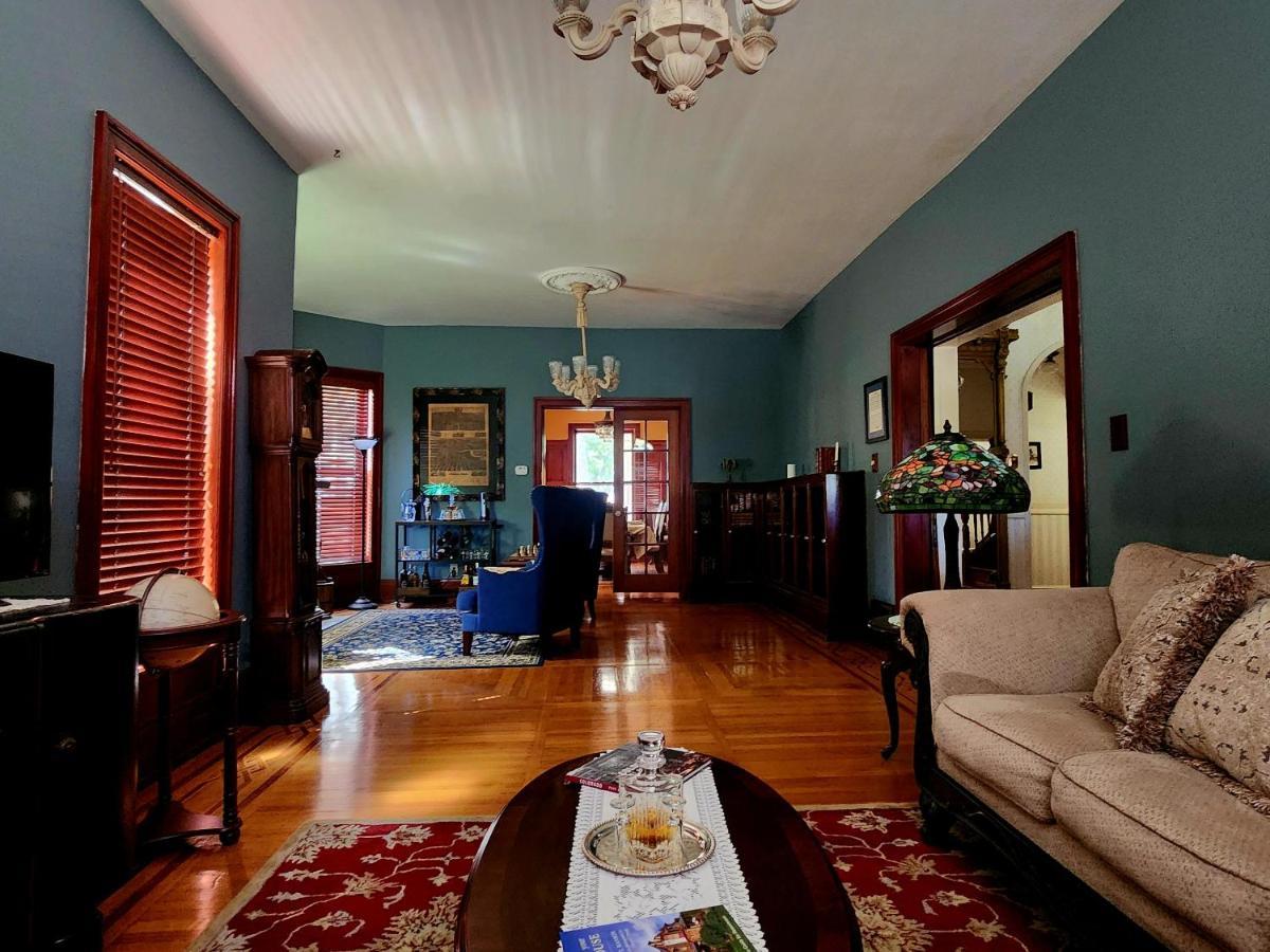 Downen House Bed & Breakfast 普韦布洛 外观 照片